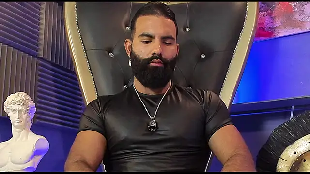 Snapshot of BeardAndrew chatting on March 7, 4:56 am BeardAndrew online show from March 7, 4:56 am