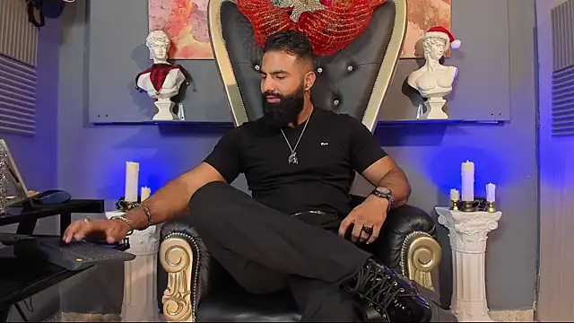 Snapshot of BeardAndrew chatting on December 21, 12:31 am BeardAndrew online show from December 21, 12:31 am
