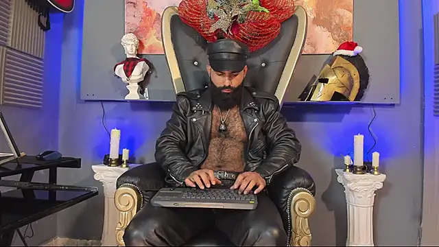 Snapshot of BeardAndrew chatting on January 3, 12:33 am BeardAndrew online show from January 3, 12:33 am
