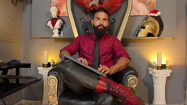 Snapshot of BeardAndrew chatting on December 27, 1:11 am BeardAndrew online show from December 27, 1:11 am