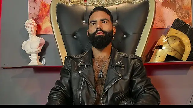 Snapshot of BeardAndrew chatting on March 2, 5:01 am BeardAndrew online show from March 2, 5:01 am