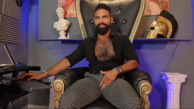 Snapshot of BeardAndrew chatting on January 24, 12:42 am BeardAndrew online show from January 24, 12:42 am