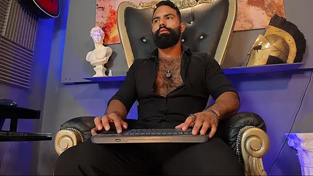 Snapshot of BeardAndrew chatting on February 4, 2:39 am BeardAndrew online show from February 4, 2:39 am