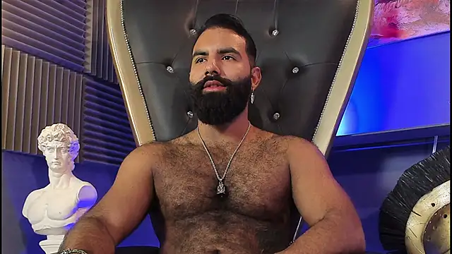 Snapshot of BeardAndrew chatting on March 9, 3:01 am BeardAndrew online show from March 9, 3:01 am