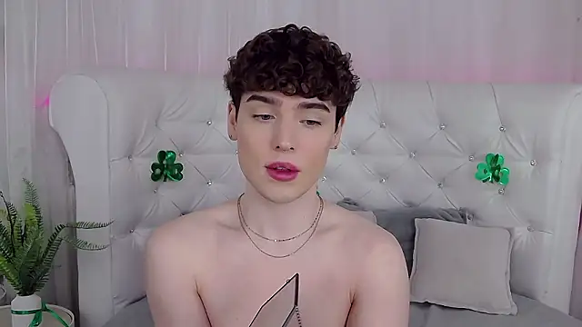 RobbyCharming online show from March 14, 4:41 am