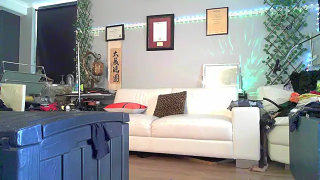 OSIRlS online show from October 14, 7:15 am