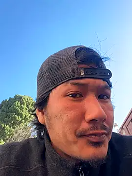 juniiorre online show from October 24, 11:01 am