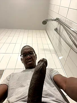 Snapshot of BigDickGranddaddy chatting on October 10, 11:04 am BigDickGranddaddy online show from October 10, 11:04 am