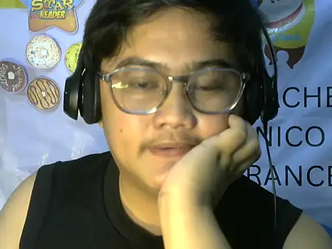 Yummy Tommy21 online show from October 5, 6:23 pm