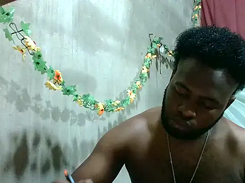 2ocmaxi online show from April 15, 5:02 pm