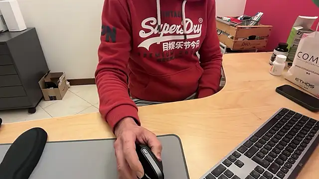 riccardofortis online show from January 16, 5:38 pm