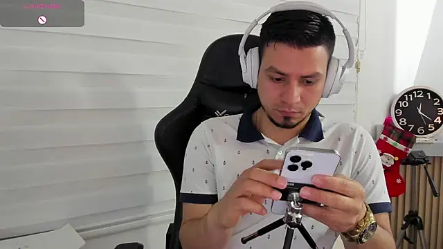 Rick Diesel  online show from December 2, 5:21 am