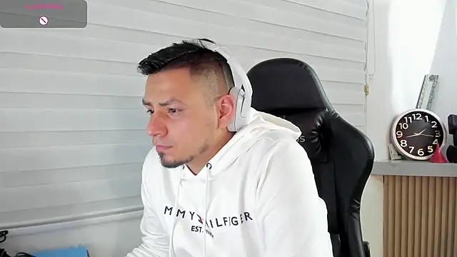 Rick Diesel  online show from February 3, 6:40 am