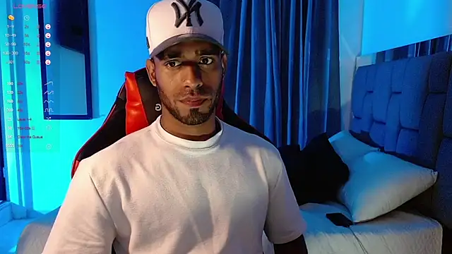 Snapshot of Christian_thor chatting on February 6, 5:57 am Christian thor online show from February 6, 5:57 am