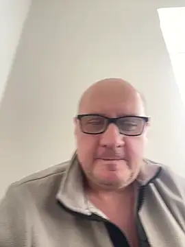 Snapshot of vanjbi45 chatting on February 22, 1:01 pm vanjbi45 online show from February 22, 1:01 pm