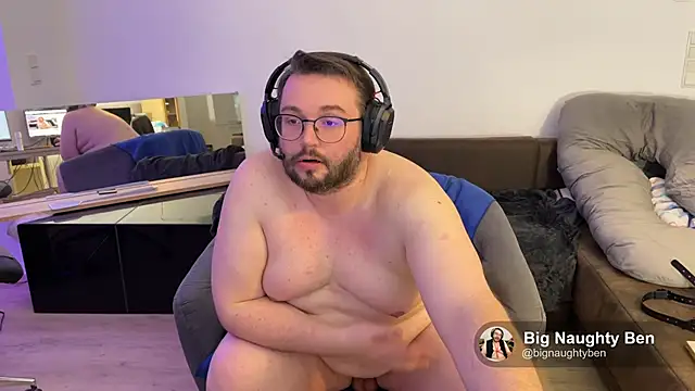 bignaughtyben online show from February 10, 7:26 am