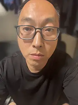 hotgzj110 online show from May 12, 10:45 am