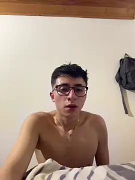 CamiRojas boy online show from December 2, 4:15 am