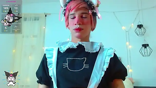 Snapshot of Ariel_Femboy_ chatting on December 29, 2:17 am Ariel Femboy online show from December 29, 2:17 am