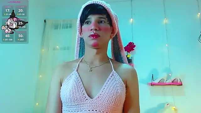Snapshot of Ariel_Femboy_ chatting on February 22, 3:56 am Ariel Femboy online show from February 22, 3:56 am