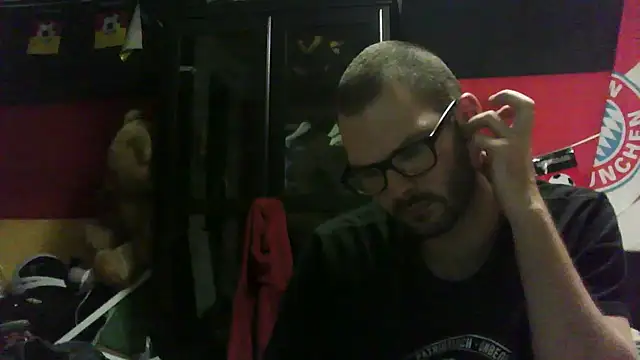 Die-geile-Sau online show from November 5, 8:11 pm