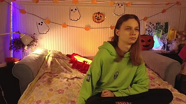 Frank Fraer online show from October 19, 3:48 pm