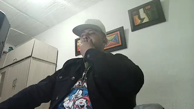 myke andrade online show from October 11, 4:49 am