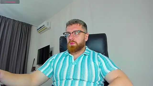 Findom guy online show from March 24, 1:05 pm