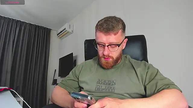 Findom guy online show from March 17, 1:35 pm