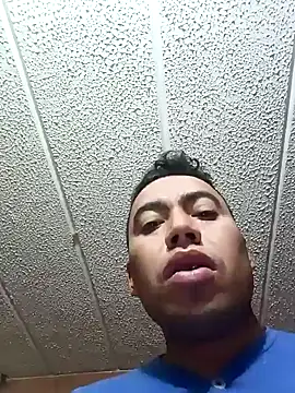 Snapshot of Diego_leon27 chatting on February 1, 10:59 am Diego leon27 online show from February 1, 10:59 am