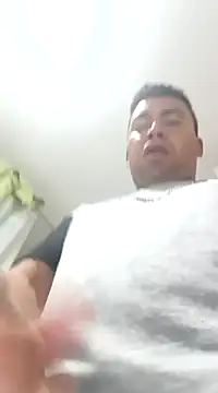 Snapshot of Diego_leon27 chatting on February 23, 2:14 am Diego leon27 online show from February 23, 2:14 am