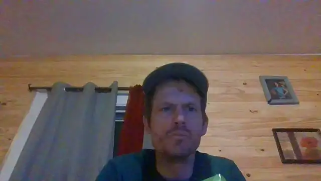 Snapshot of KBONE36 chatting on March 9, 1:14 am KBONE36 online show from March 9, 1:14 am