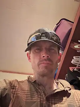 Snapshot of KBONE36 chatting on October 4, 8:02 pm KBONE36 online show from October 4, 8:02 pm