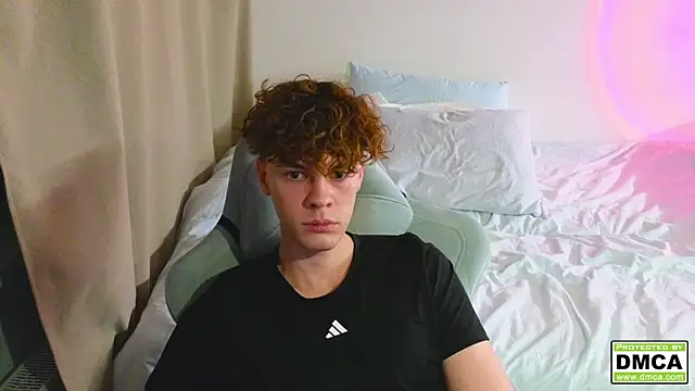 cute thomas online show from November 11, 8:36 pm