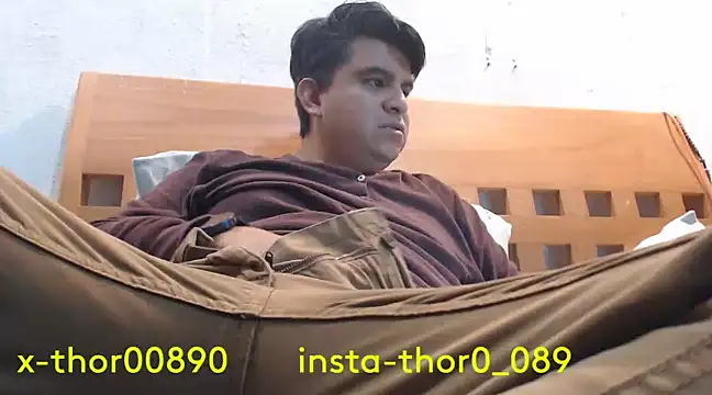 thor000089 online show from December 4, 4:32 am
