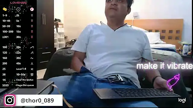 thor000089 online show from September 23, 5:29 am