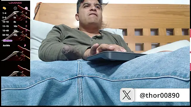 thor000089 online show from February 11, 3:55 am