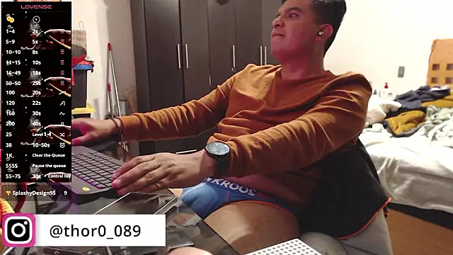 thor000089 online show from March 19, 4:37 am