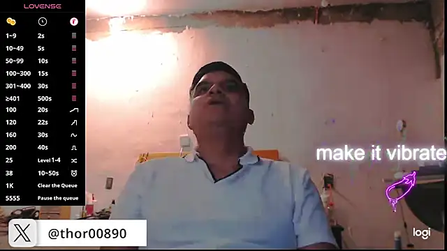 thor000089 online show from October 14, 4:41 am