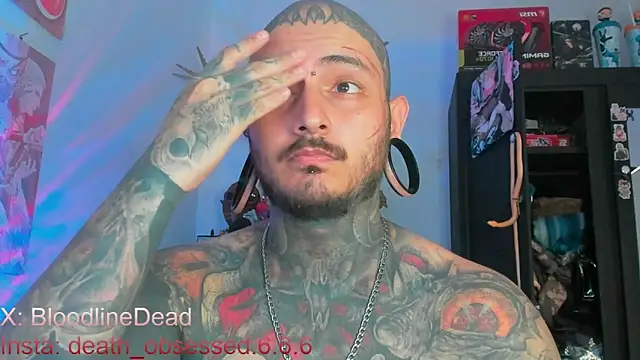 Snapshot of DEATHINK666XX chatting on September 25, 8:19 pm DEATHINK666XX online show from September 25, 8:19 pm