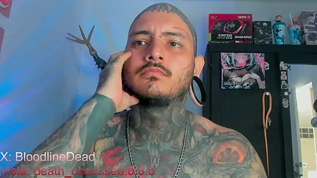 Snapshot of DEATHINK666XX chatting on September 21, 7:14 pm DEATHINK666XX online show from September 21, 7:14 pm