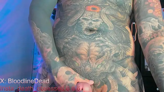 Snapshot of DEATHINK666XX chatting on October 5, 7:07 pm DEATHINK666XX online show from October 5, 7:07 pm