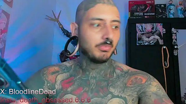 Snapshot of DEATHINK666XX chatting on September 24, 8:18 pm DEATHINK666XX online show from September 24, 8:18 pm