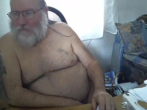 SexySantaC online show from December 28, 9:20 am