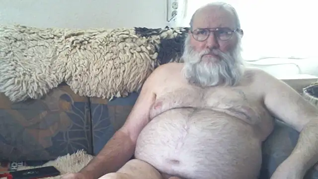 SexySantaC online show from September 8, 3:00 pm