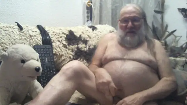 SexySantaC online show from December 16, 9:11 pm