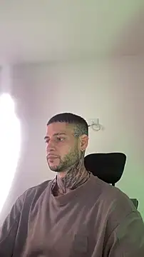  jamesleandros1 online show from February 20, 1:35 pm