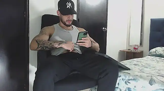 danielconor 26 online show from December 20, 12:19 am