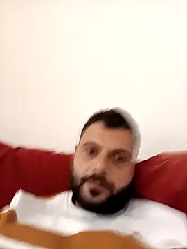 Snapshot of beppeitalia chatting on October 29, 10:24 pm beppeitalia online show from October 29, 10:24 pm