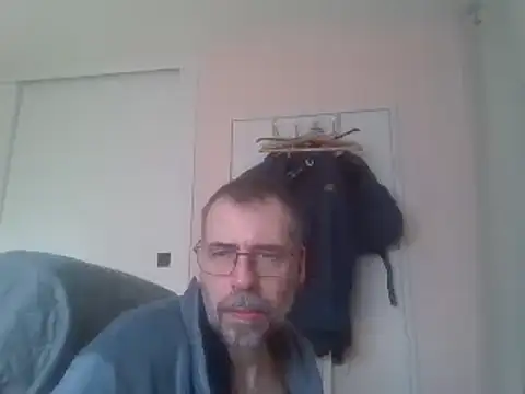 ptitcanard60600 online show from March 20, 2:10 pm